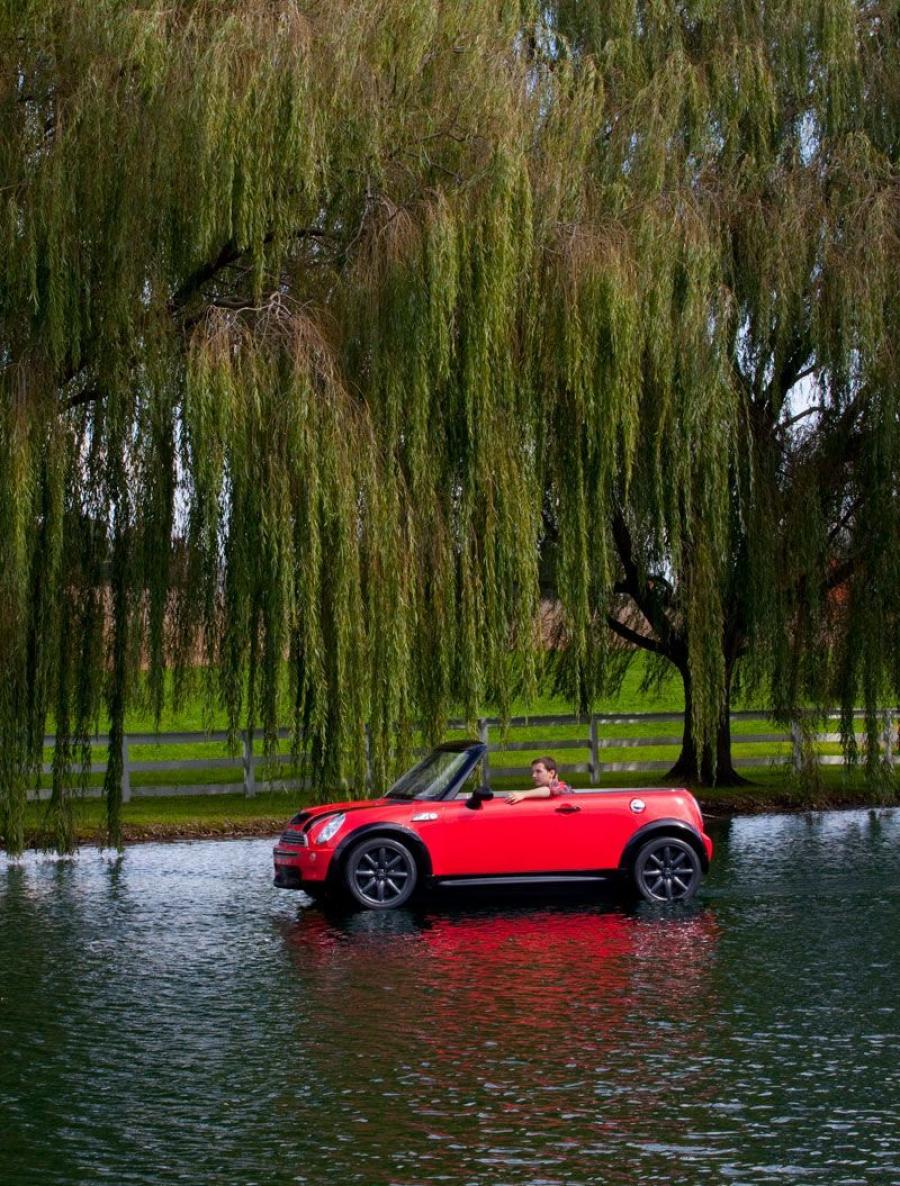  Mini Cooper Cabrio Boat 2012 года  (фото 2 из 4)